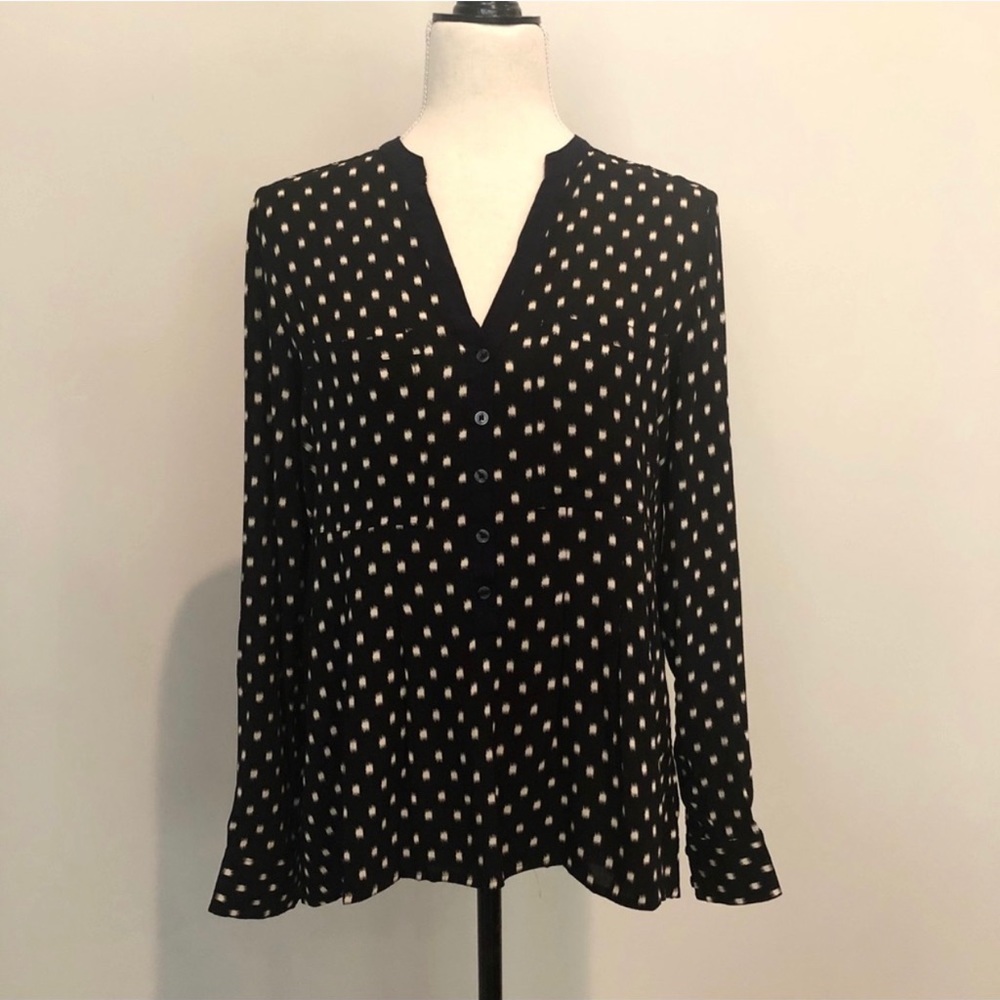 Anthropologie Vanessa Virginia Half Button…